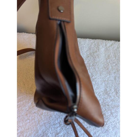 Realer Women Large Brown Crossbody Handbag - Picture 8 of 11